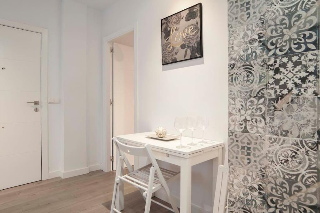 Moderno Apartamento En Plaza Merced 말라가 외부 사진